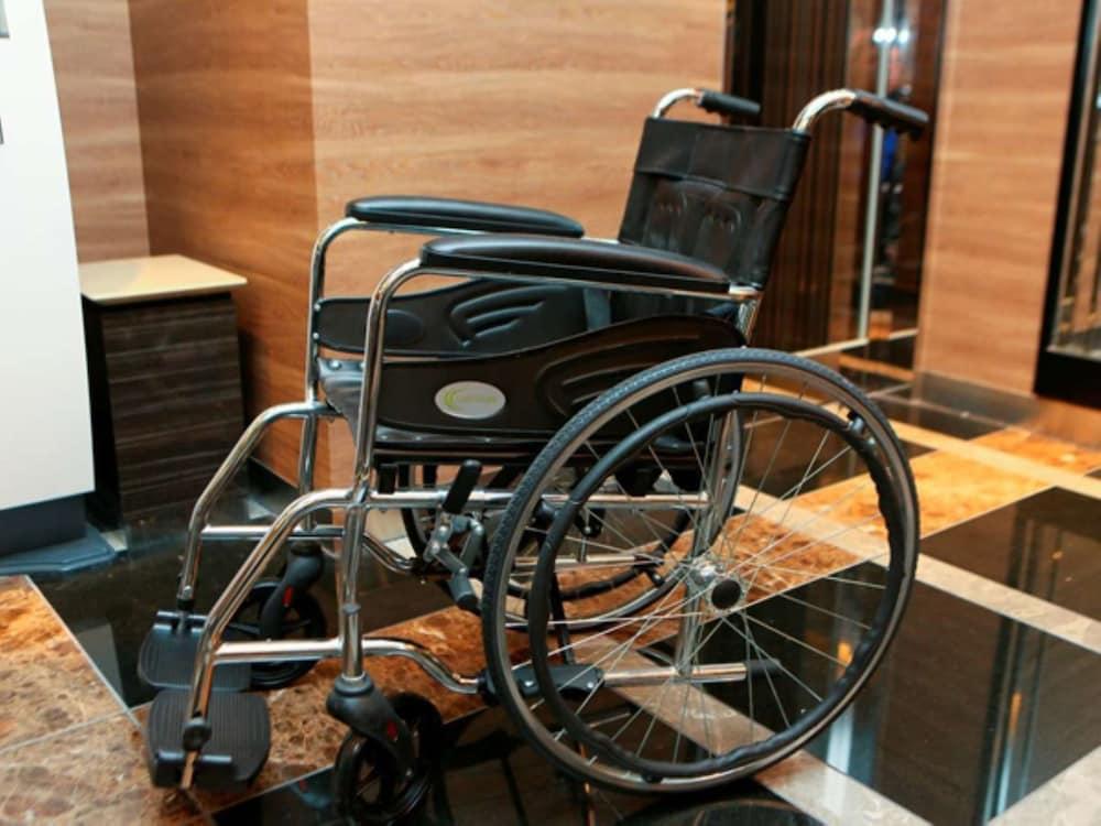 APA Hotel Wakayama Bagian luar foto